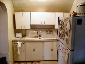 104 S Grove St, Unit 2 in Urbana, IL - Building Photo - Building Photo