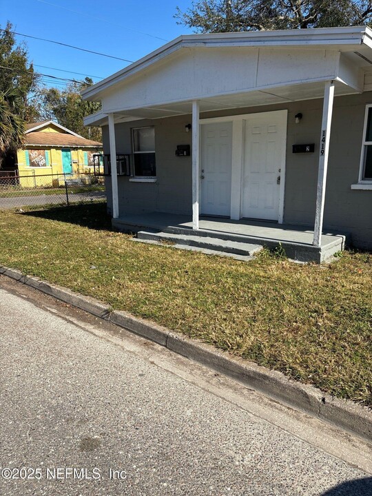 1419 Brady St in Jacksonville, FL - Building Photo