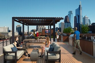 Edgewater Phase II in Philadelphia, PA - Building Photo - Building Photo