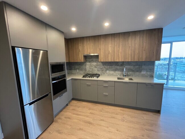 13359 Old Yale Rd in Surrey, BC - Building Photo - Building Photo