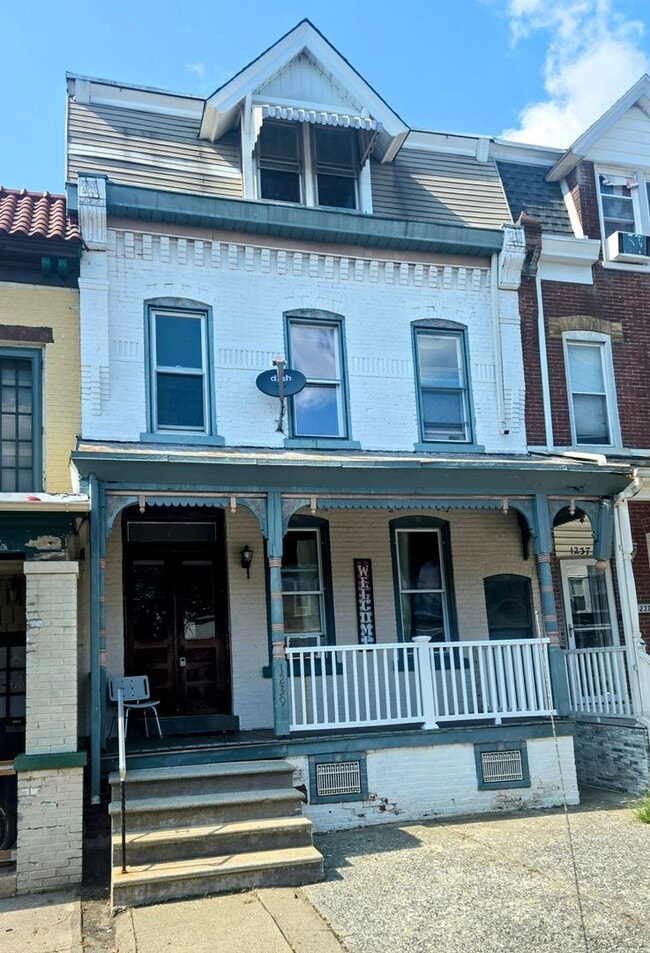 property at 1239 W Chew St