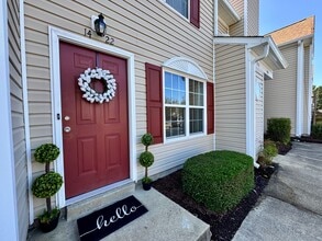 1422 Deerpond Ln in Virginia Beach, VA - Building Photo - Building Photo