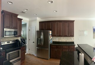 1925 Gregory Run NE in Atlanta, GA - Building Photo - Building Photo