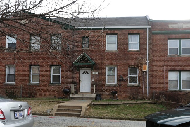 1405 Staples St NE in Washington, DC - Foto de edificio - Building Photo