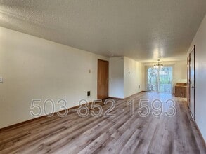 2226 19th Ave in Forest Grove, OR - Building Photo - Building Photo