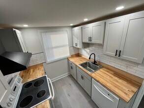 9 N Wissahickon Ave in Ventnor City, NJ - Building Photo - Building Photo