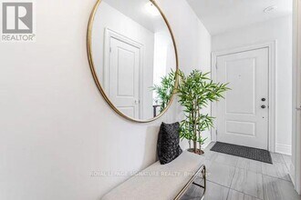 2147 Lillykin St in Oakville, ON - Building Photo - Building Photo