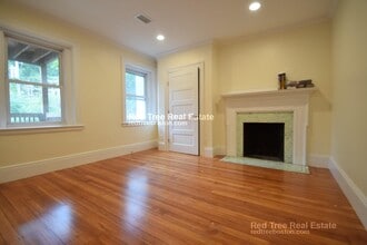 1616 Beacon St, Unit 2 in Brookline, MA - Building Photo - Building Photo