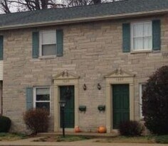 1605 S Dorchester Dr in Bloomington, IN - Building Photo