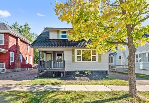 253 Weldon St in Moncton, NB - Building Photo