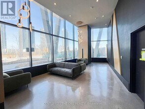 2920-2920 Hwy 7 in Vaughan, ON - Building Photo - Building Photo