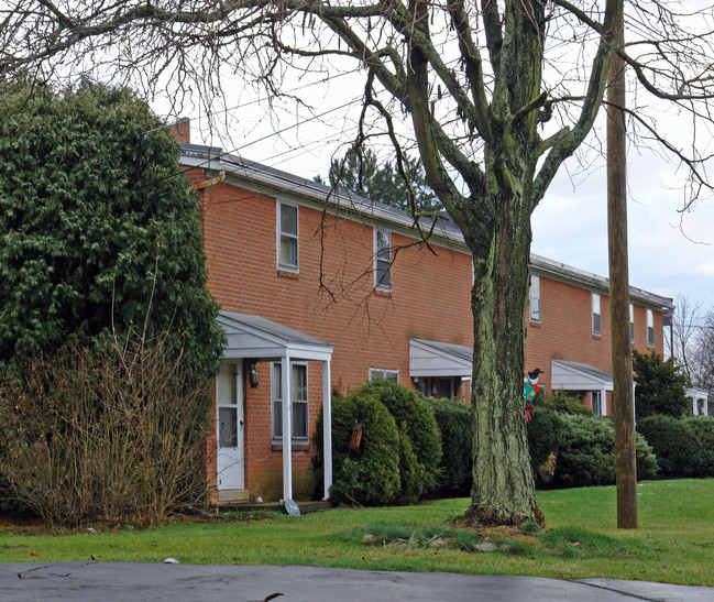 612-628 E Howard St in Bellefonte, PA - Building Photo - Building Photo