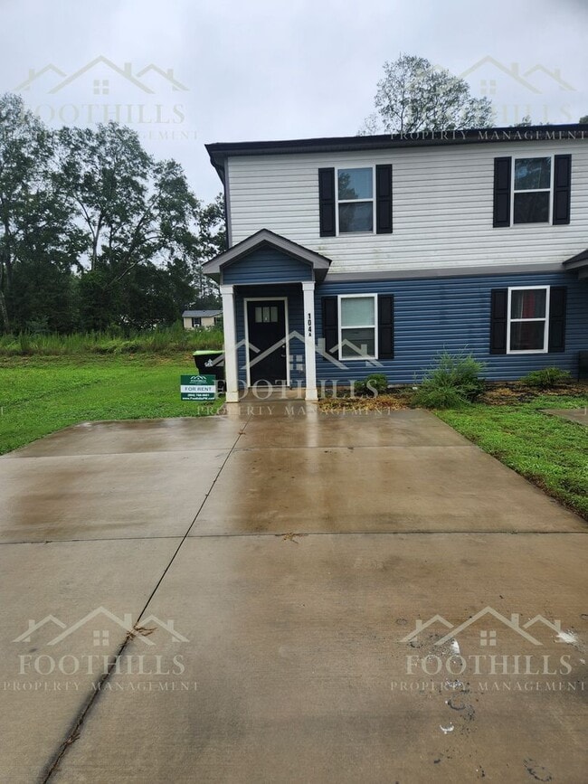 104 David St