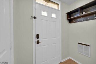 11 Timothy Ct in Morristown, NJ - Building Photo - Building Photo