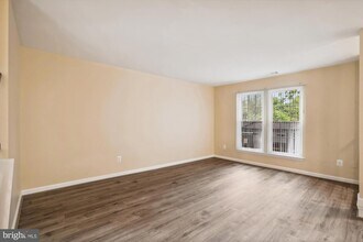 2970 Schubert Dr in Silver Spring, MD - Building Photo - Building Photo