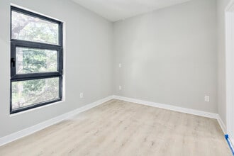 317 Kennedy St in Washington, DC - Foto de edificio - Interior Photo