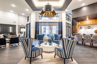 Tower Bay Lofts in Lewisville, TX - Foto de edificio - Interior Photo