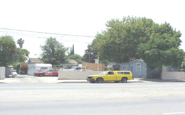 Acorn Trailer Park in El Monte, CA - Building Photo