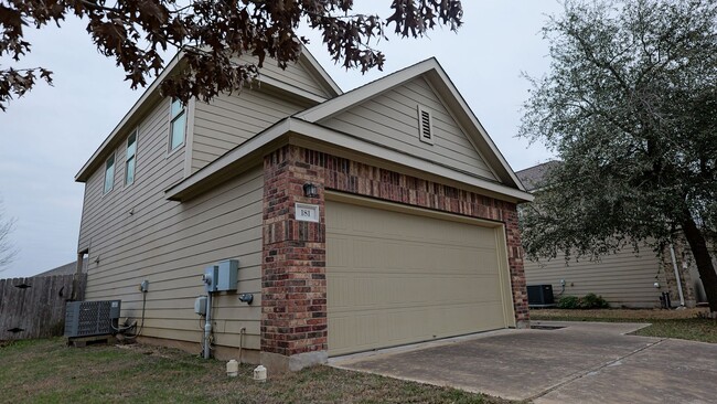 181 Barn Owl Loop in Leander, TX - Building Photo - Building Photo