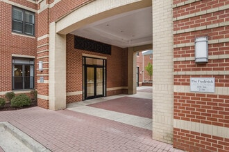 The Park at Courthouse in Arlington, VA - Building Photo - Building Photo