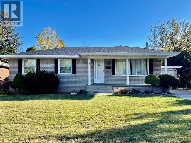 property at 2564 Longfellow Ave