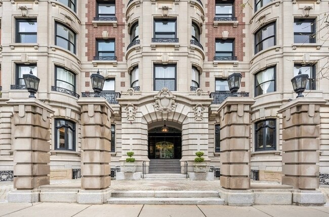 property at 390 Commonwealth Ave