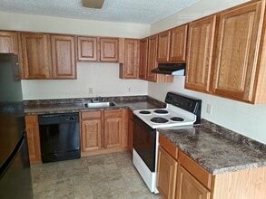 Pine Run Place Independent Living 55+ in Clio, MI - Foto de edificio - Building Photo