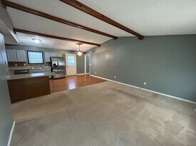 1108 Raleigh Ct in High Point, NC - Building Photo