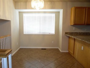 6946 Decora Way in West Jordan, UT - Building Photo - Building Photo