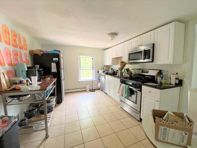 44 Lincoln St, Unit 1