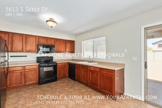 5613 S Seely St in Phoenix, AZ - Building Photo - Building Photo