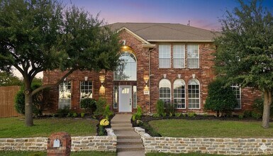 7505 Larchmont Dr, Unit 1302 in Dallas, TX - Building Photo - Building Photo