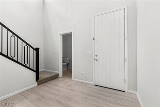 106 Badwater Basin St in Las Vegas, NV - Building Photo - Building Photo