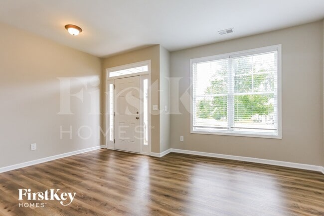 447 Clapton Ct in Mableton, GA - Foto de edificio - Building Photo