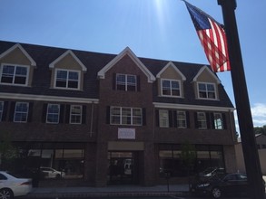 134 Franklin Ave in Nutley, NJ - Foto de edificio - Building Photo
