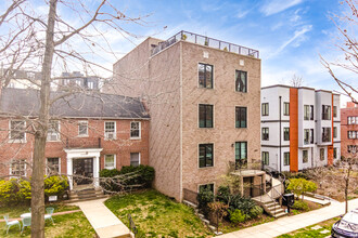 4004 Edmunds St NW in Washington, DC - Building Photo - Building Photo