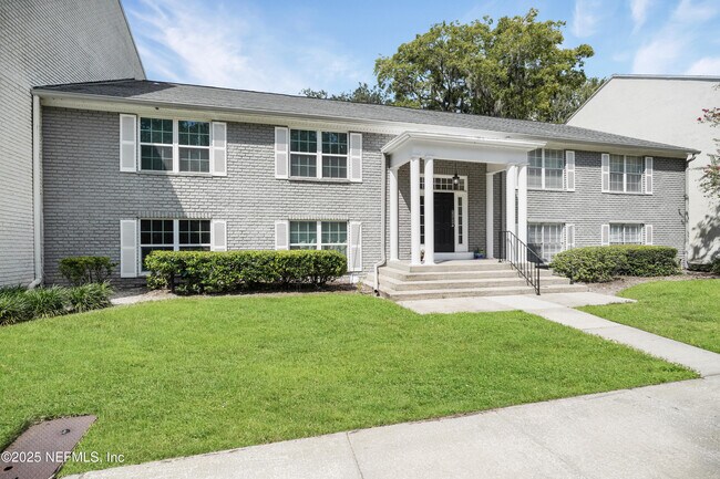 4315 Plaza Gate Ln S in Jacksonville, FL - Building Photo - Building Photo