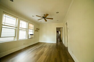3733 N Christiana Ave in Chicago, IL - Building Photo - Building Photo