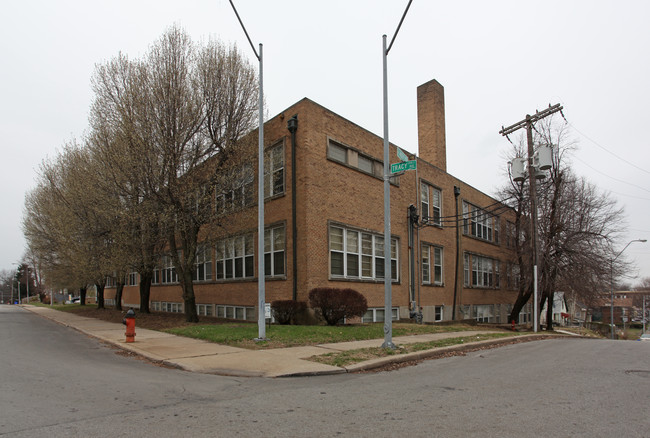 z-112124-Immanuel Manor in Kansas City, MO - Building Photo - Building Photo