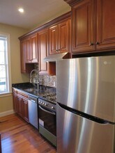 136 Inman St, Unit 3 in Cambridge, MA - Building Photo - Building Photo