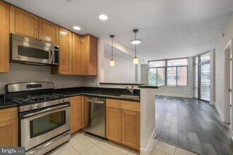 3600 S Glebe Rd in Arlington, VA - Building Photo - Building Photo