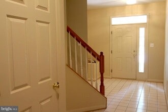46180 Chester Terrace in Sterling, VA - Building Photo - Building Photo