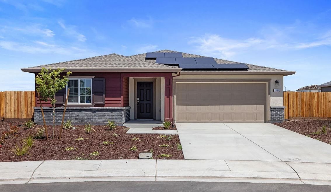 2491 Enantio St in Manteca, CA - Building Photo