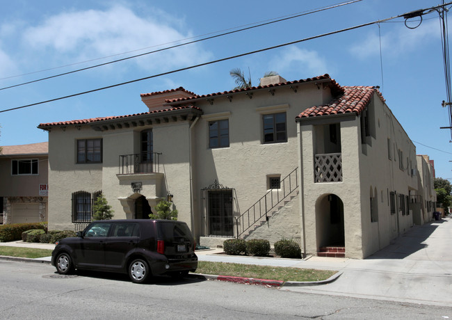 2075 E 3rd St in Long Beach, CA - Foto de edificio - Building Photo