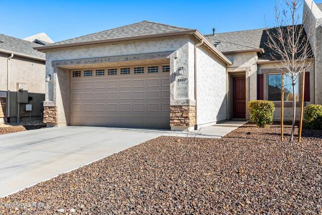 5557 N Teaberry Ln in Prescott Valley, AZ - Building Photo - Building Photo