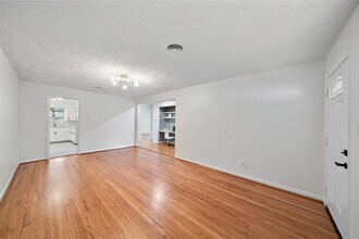 4510 Billingsley St in Houston, TX - Foto de edificio - Building Photo
