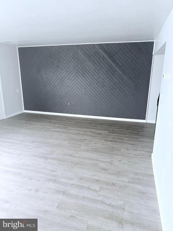 property at 3 Rutledge Pl