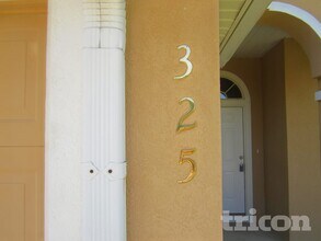 325 Island View Cir in Orange Park, FL - Building Photo - Building Photo