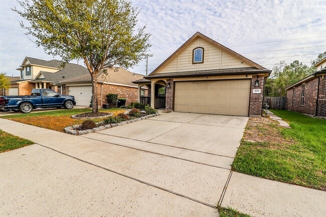 property at 1727 Kilmory Ct