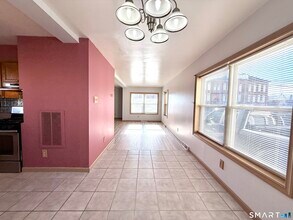 209 Hamilton St in Bridgeport, CT - Building Photo - Building Photo